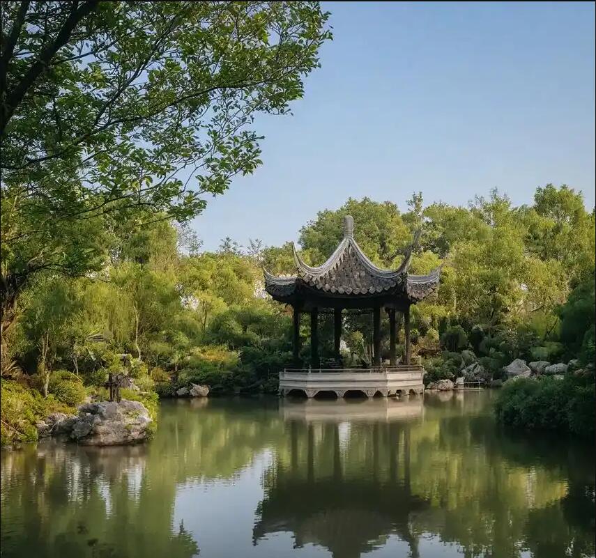 江苏雨双土建有限公司